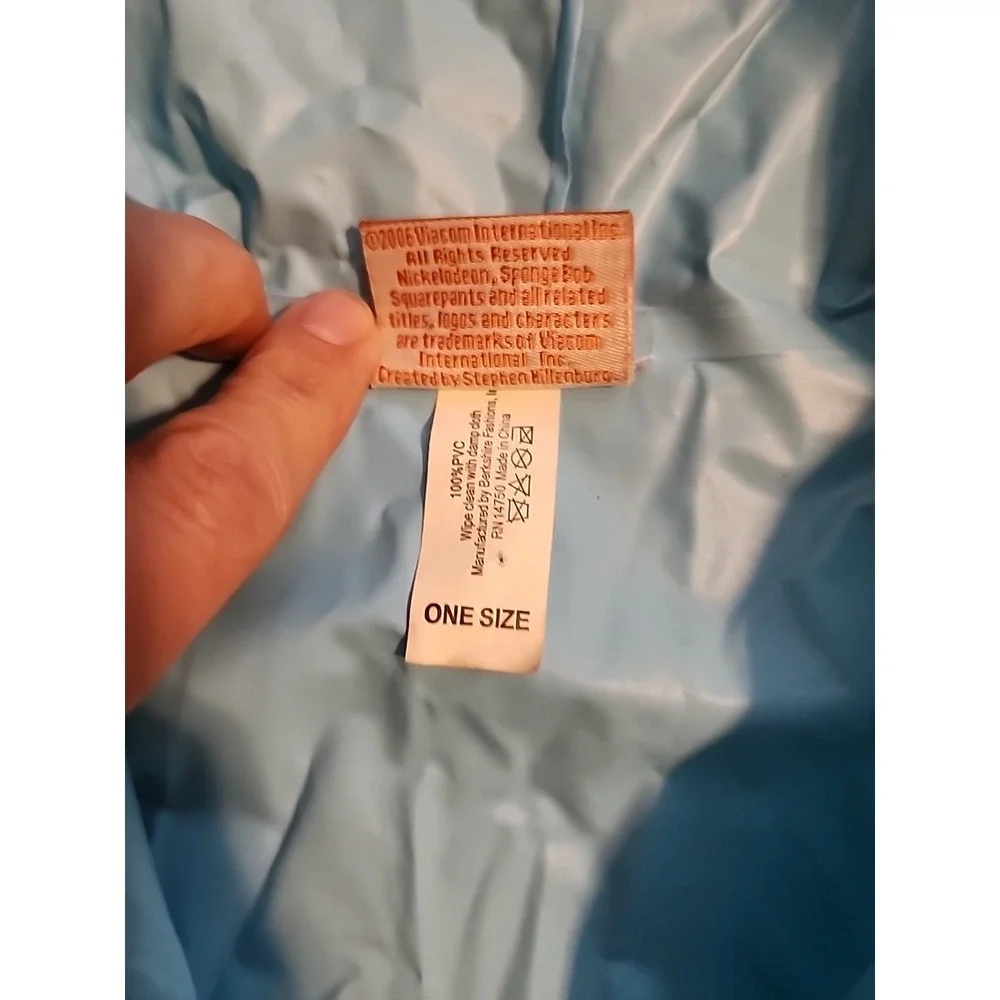 Vintage 2005 Nickelodeon Youth Sponge Bob Rain Coat. Blue Yellow. One‎ Size